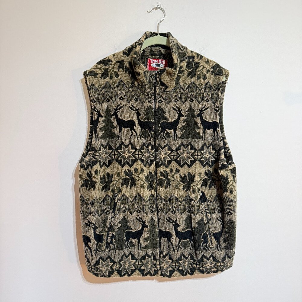 Vintage True Grit Sherpa Fleece Vest with Winter Pattern, Large